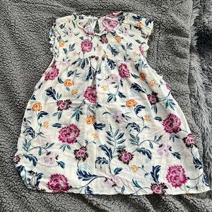 Medium Old navy sleeveless floral blouse with smocking
